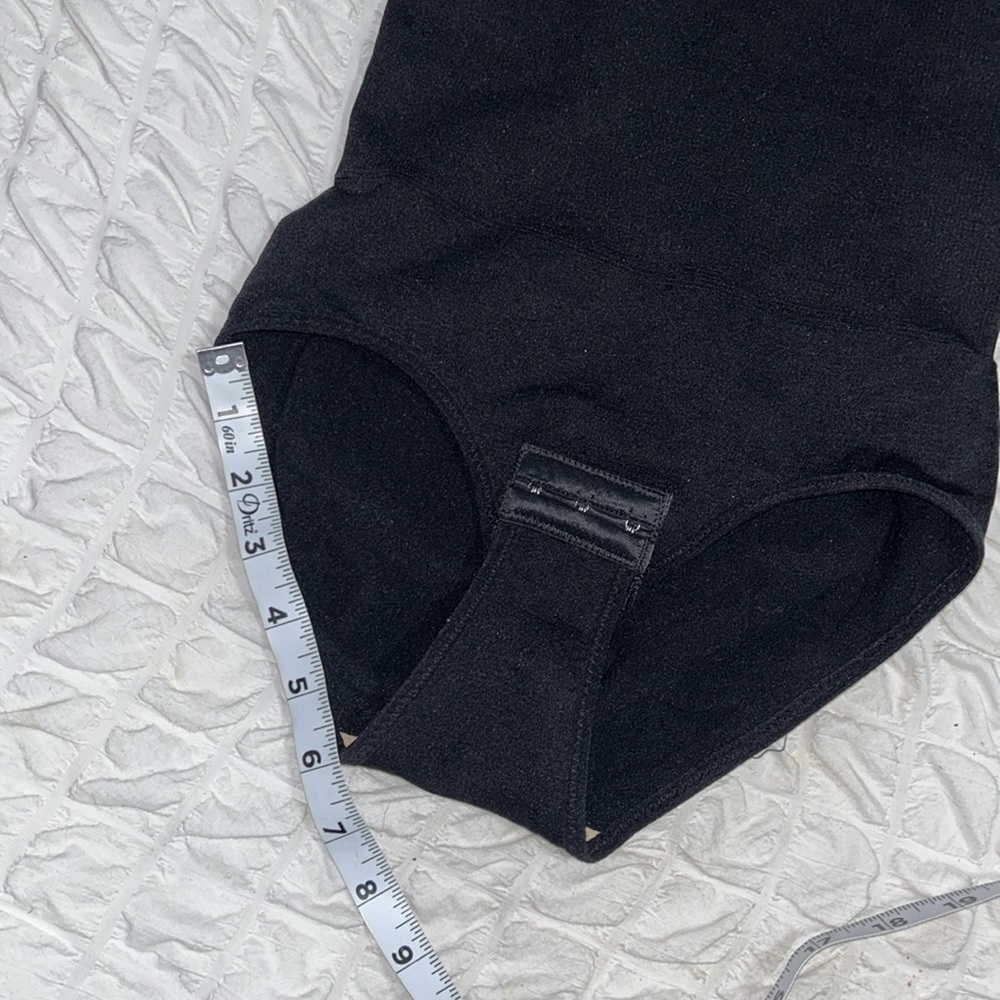 bathing suit - Picture 9 of 11